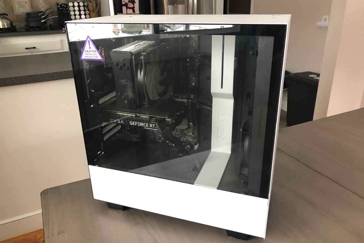 Best Pre-Built Gaming PCs of 2026: Cyberpower, Skytech, Lyte, Apex, Alienware & ASUS Compared