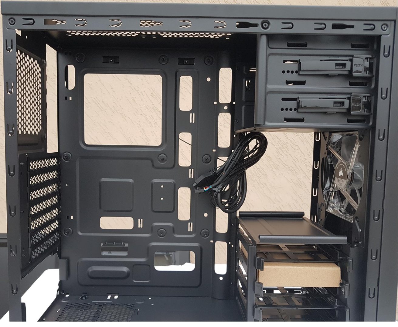 Corsair Carbide Series 100R Silent Edition image