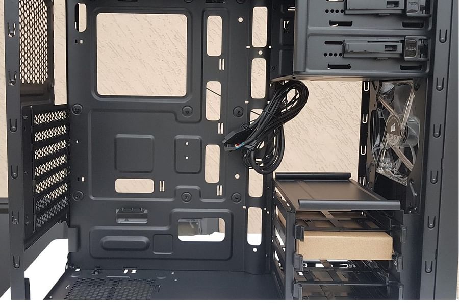 Corsair Carbide Series 100R Silent Edition image
